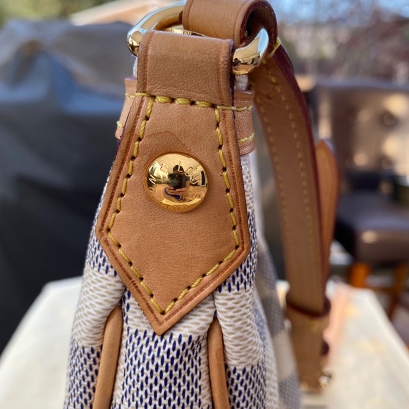 Louis Vuitton Siracusa PM - Picture 13 of 17